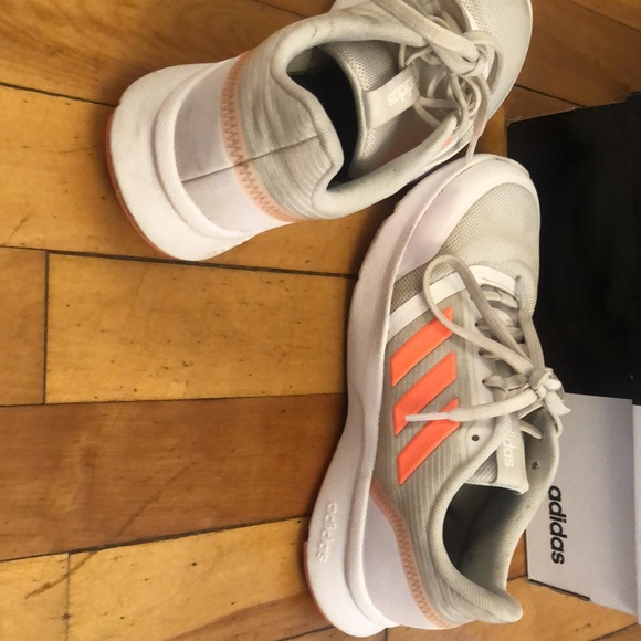 Adidas women’s sneakers - Picture 4 of 4